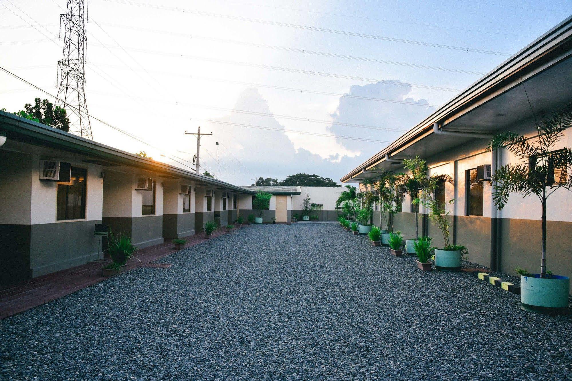 Besm Travelers Inn San Leonardo Exterior photo